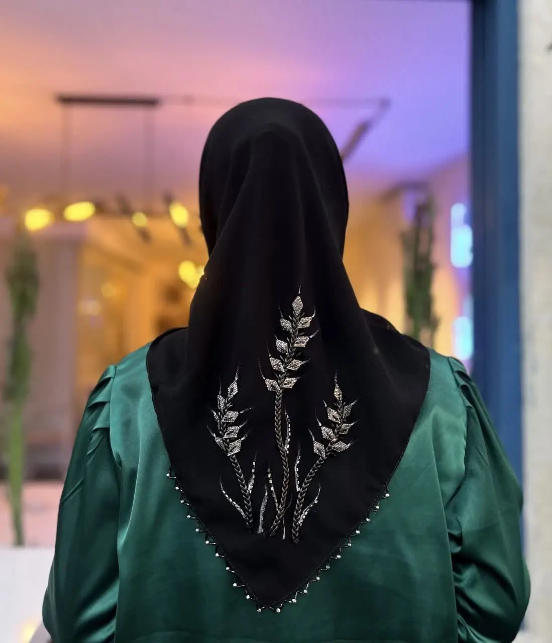 روسری جواهر دوزی کرپ احرار vip