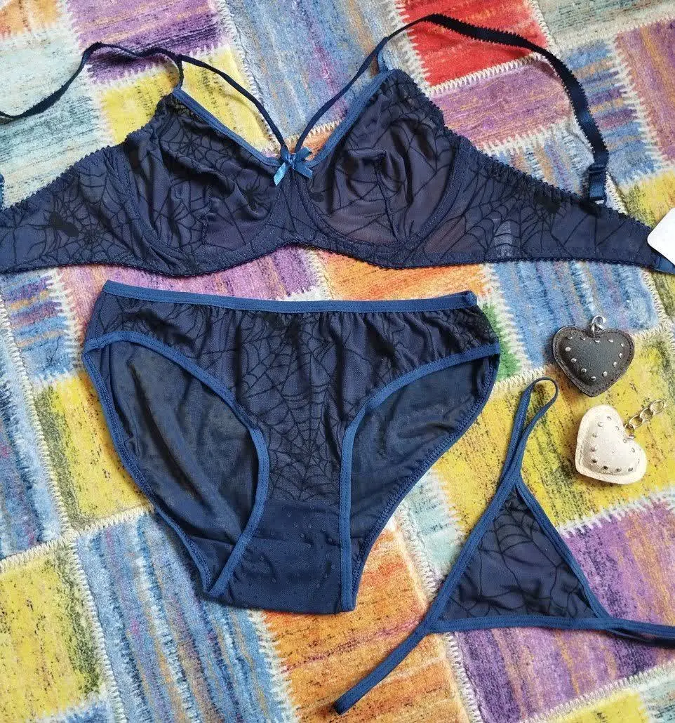 *اینجا یه کانال مخصوص دخترا و خانومای شیک و باکلاسه🤞🏽💕👙