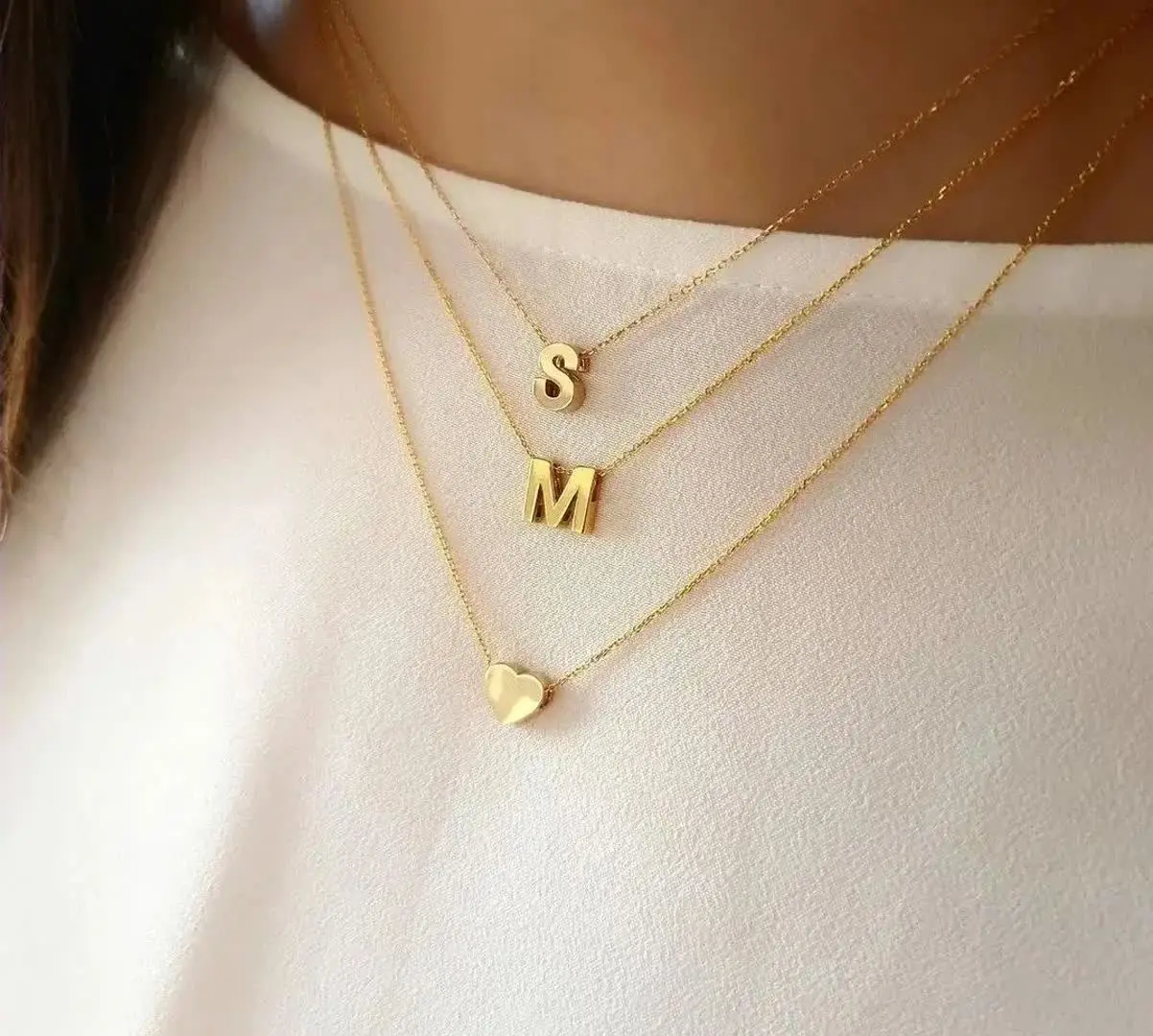 گردنبند حروف پر طرفدار به زودی شارژ میشه 🥰